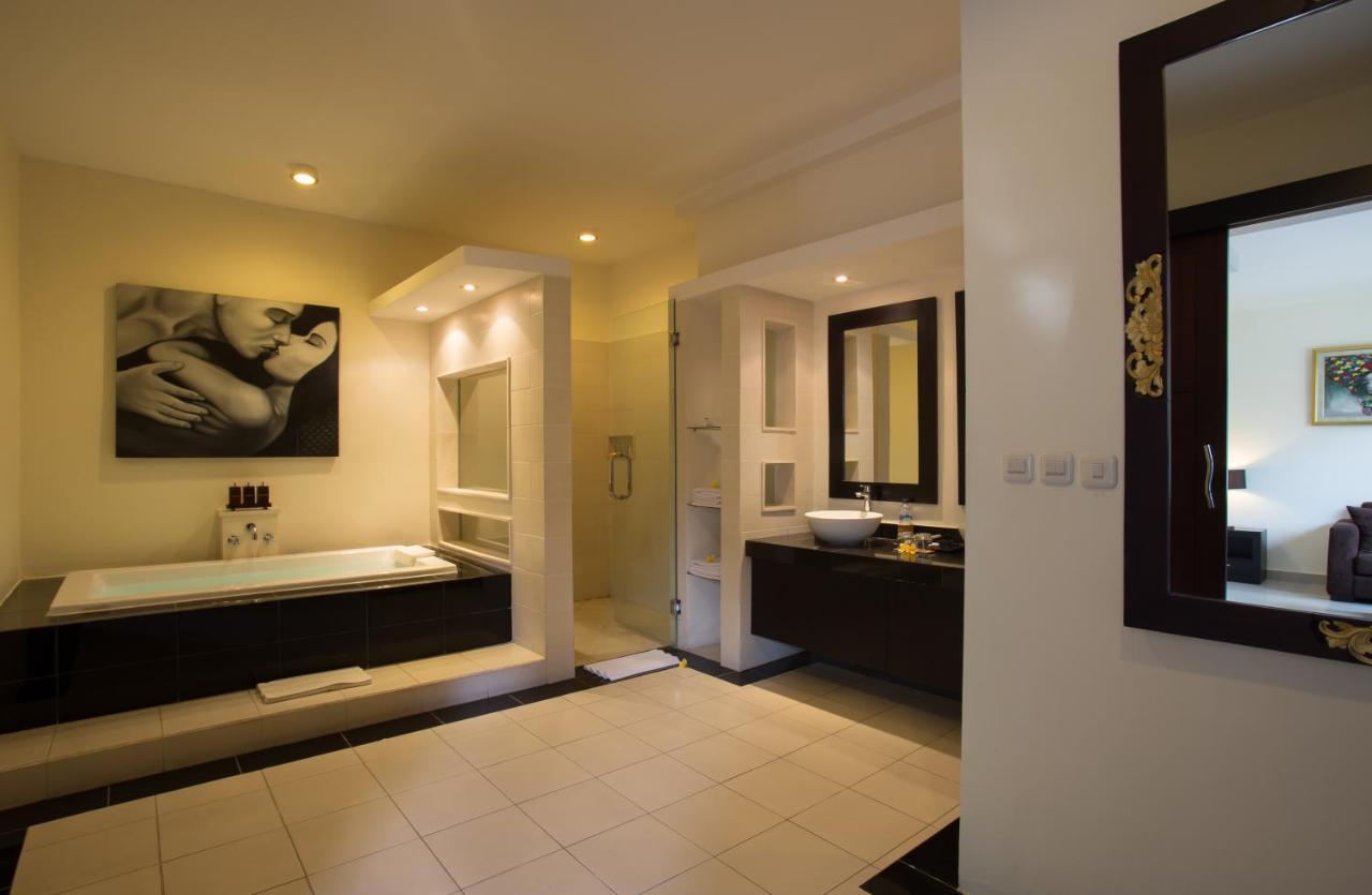 The Yubi Boutique Villas Seminyak - Chse Certified Exterior photo