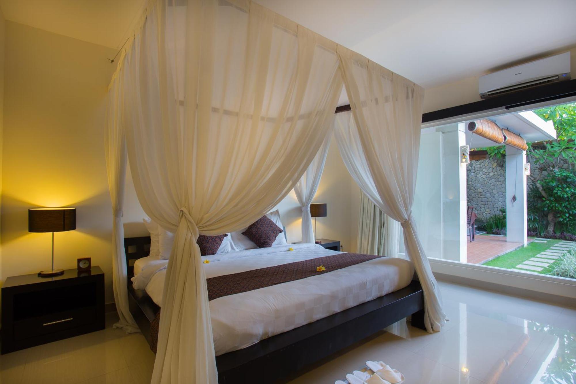 The Yubi Boutique Villas Seminyak - Chse Certified Exterior photo